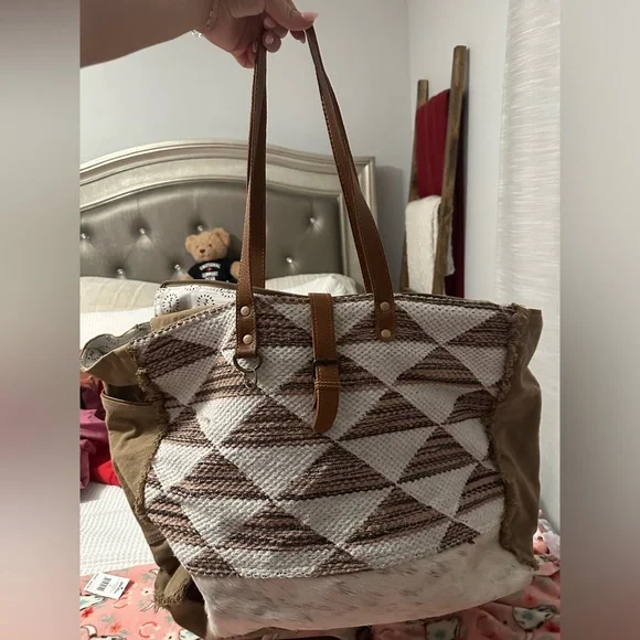 SEE ALL PHOTOS FOR ALL DETAILS - Picture 1 of 13